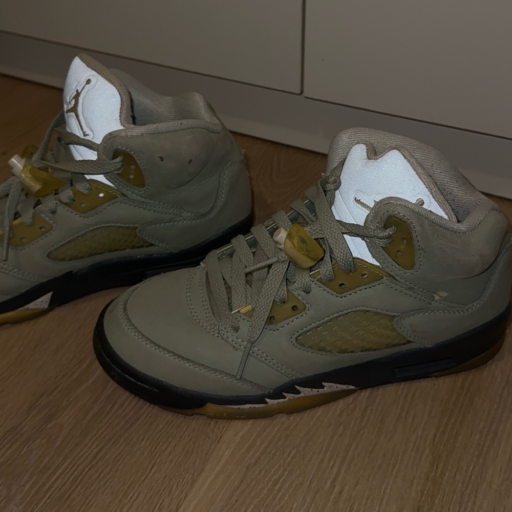 Jade Horizon Jordan 5’s